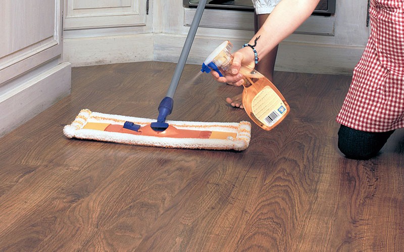 cómo limpiar tu suelo de madera